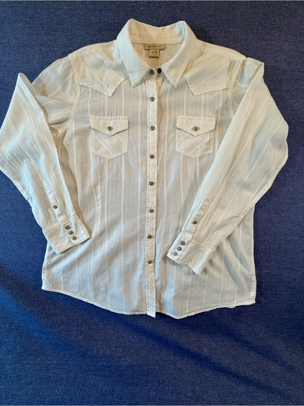 Ariat White Women’s Long-Sleeve Western Button-Down Shirt